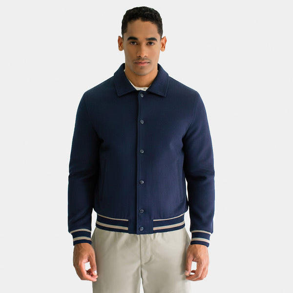 Chamarra Varsity de Gamuza