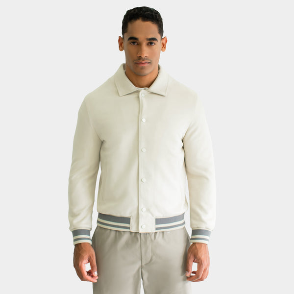 Chamarra Varsity de Gamuza