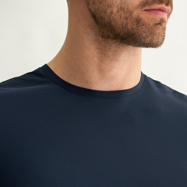 Playera Hombre Regular Fit – Manga Corta Cuello Redondo