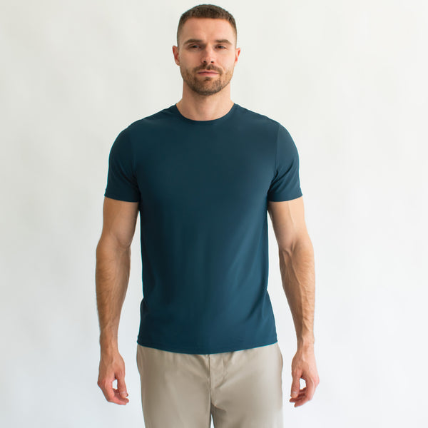 Playera Hombre Regular Fit – Manga Corta Cuello Redondo