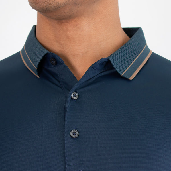 Playera Polo Luxe Fresh con Contraste en Cuello y Rib.