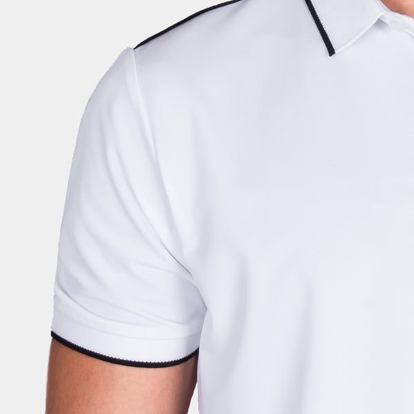 Playera Polo con Costuras Decorativas en Hombros