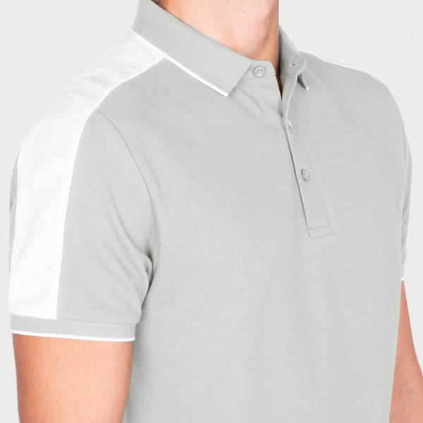 Playera Polo con Contraste de Color en Hombros
