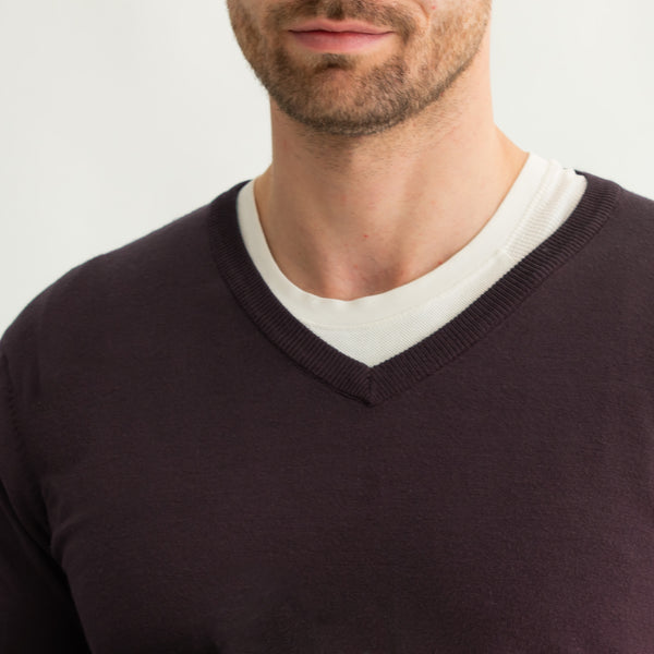 Suéter Ligero para Hombre Regular Fit – Cuello en V
