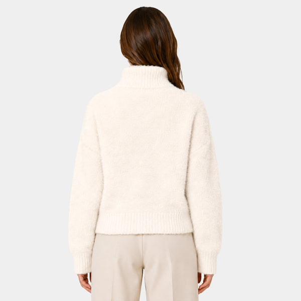 Suéter Essential Plush Turtleneck