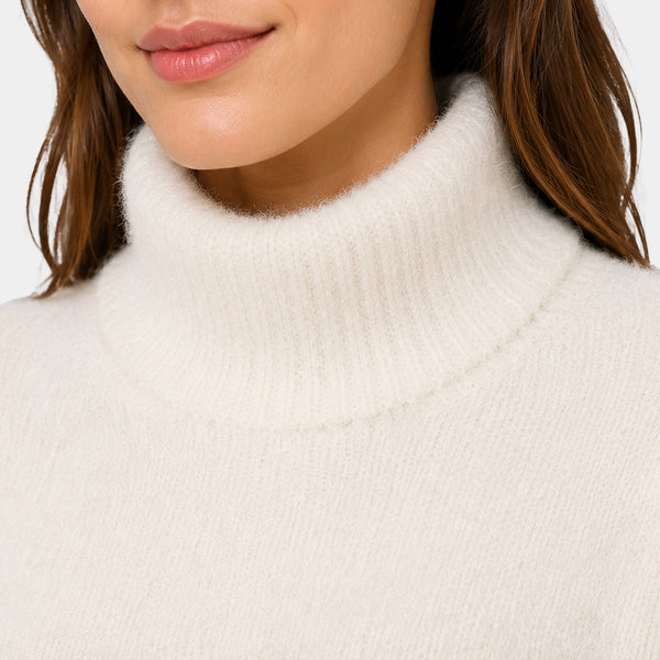 Suéter Essential Plush Turtleneck