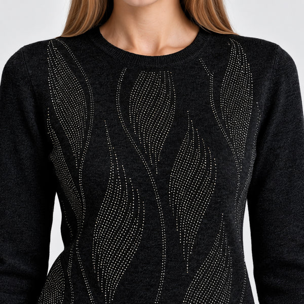 Detalle del cuello redondo y aplicaciones de pedrería en forma de hojas del suéter negro | hover: Negro