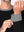 Suéter Ligero con Contraste de Color en Cuello y Puño